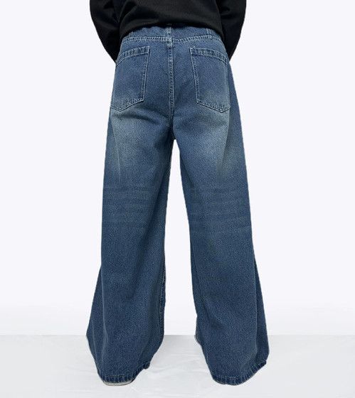 Trendy men's loose straight leg casual jeans