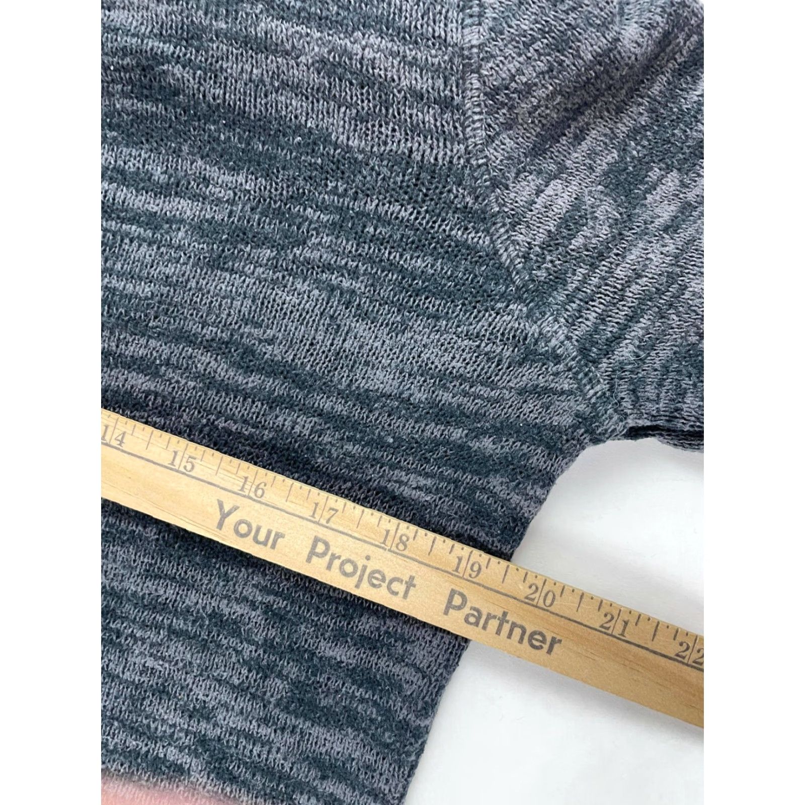 Vintage Ruff Hewn Sweater Women’s Size Large Gray Long Sleeve Hooded Pullover Knit hole Size L / US 10 / IT 46 - 4 Thumbnail