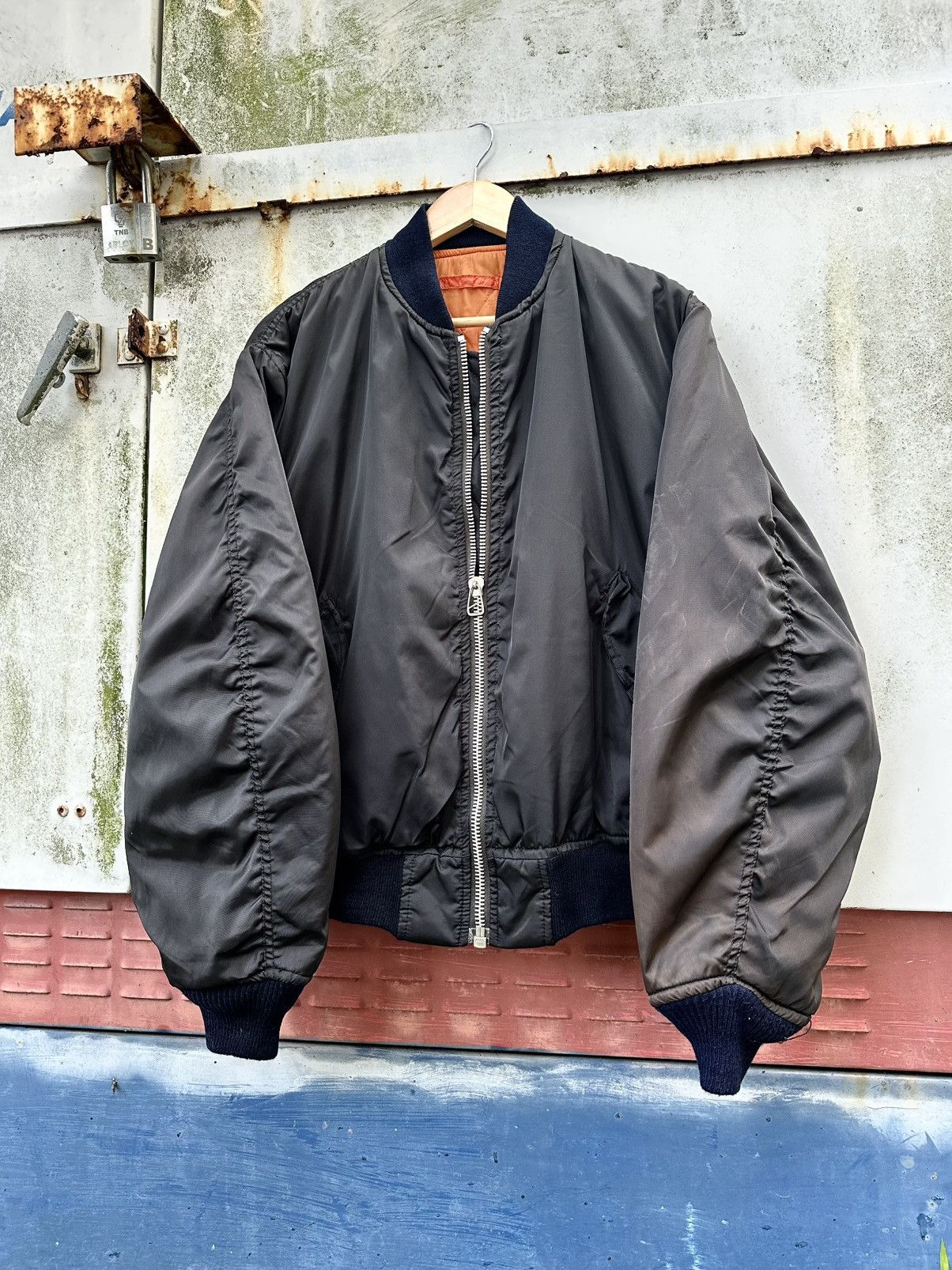 Vintage 🪖Vintage Sun Faded MA-1 Man Intermediate Bomber Jacket Size US L / EU 52-54 / 3 - 5 Thumbnail