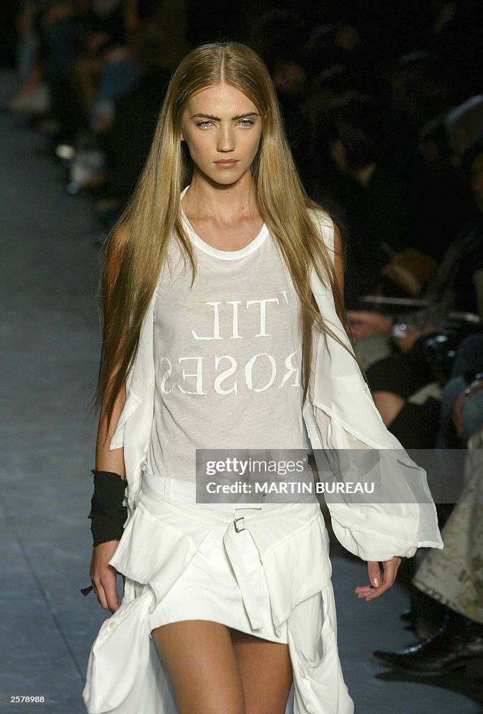 Ann Demeulemeester S/S 2004 Black "TIL ROSES" Tank Top Size M / US 6-8 / IT 42-44 - 5 Thumbnail