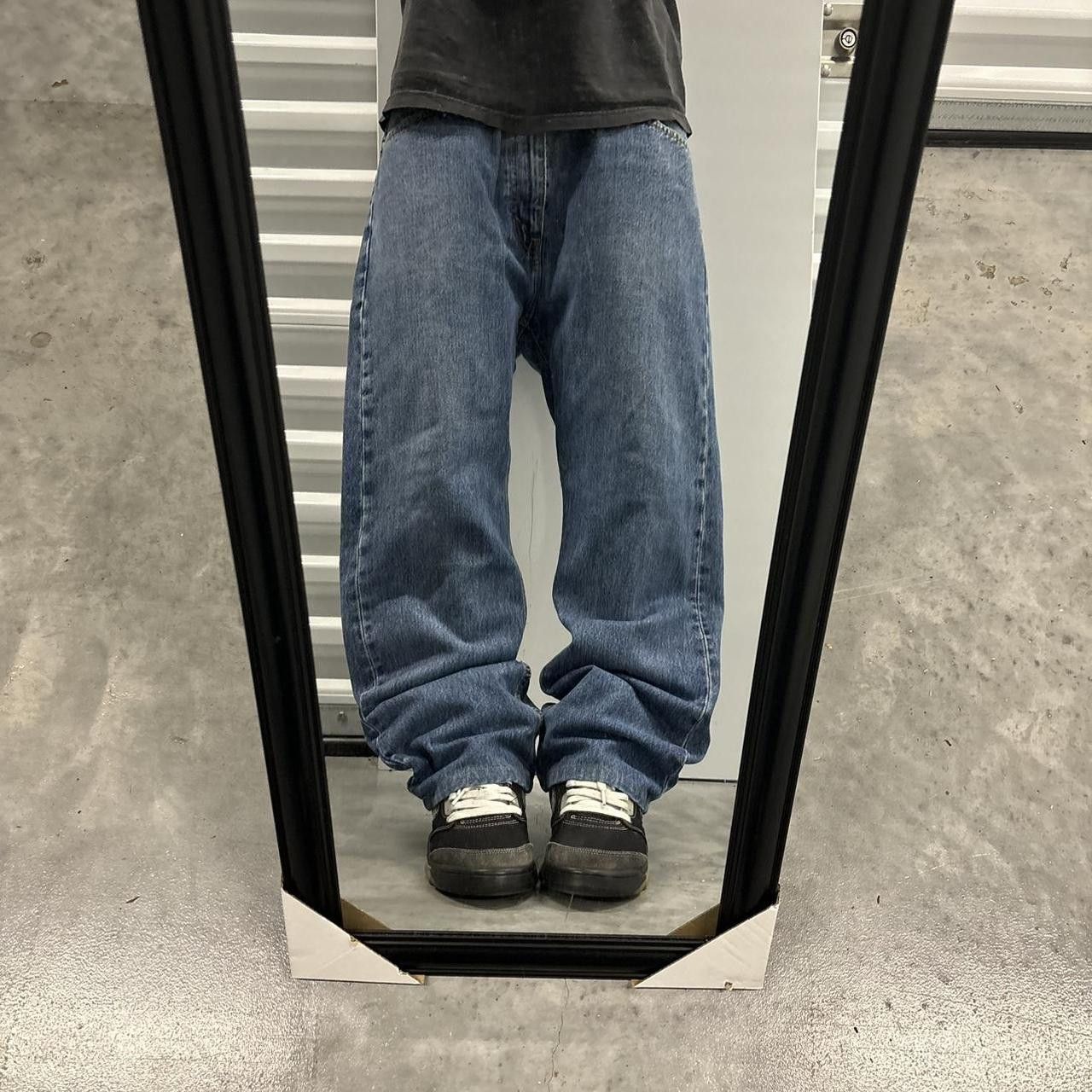 Levi's × Vintage Crazy Vintage Y2K/2000s Grunge Medium Wash Levi’s Essential Denim Jeans! Size US 36 / EU 52 - 1 Thumbnail