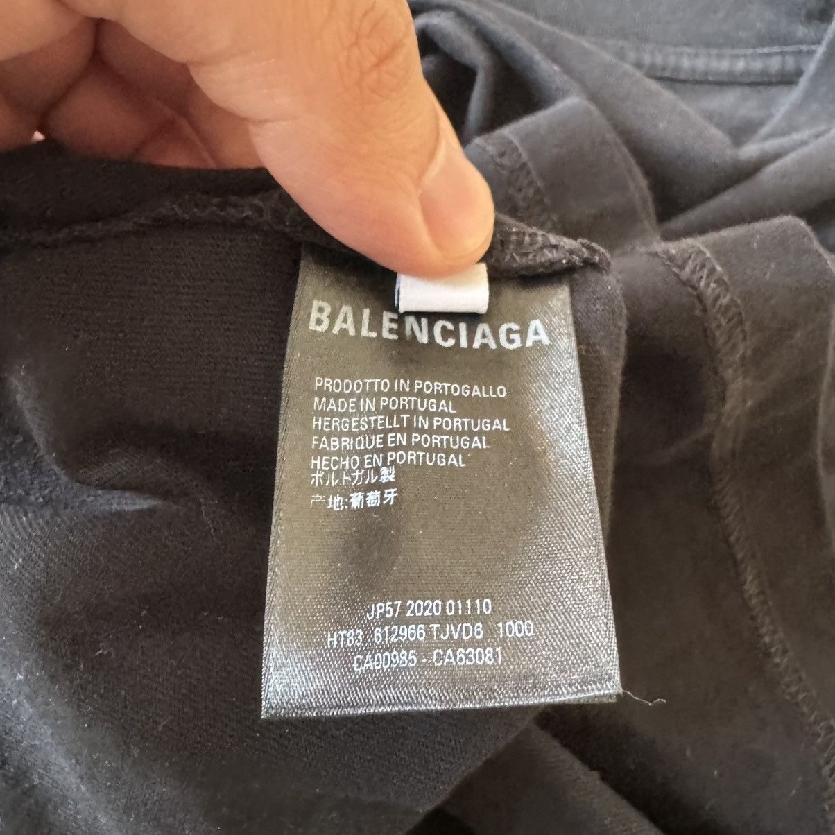 Balenciaga Balenciaga - Circle Logo Print T-Shirt - Black Size US L / EU 52-54 / 3 - 6 Thumbnail