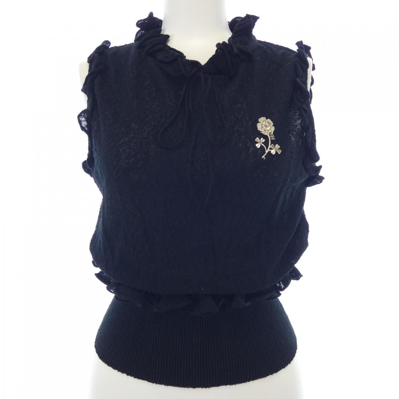 Chanel Chanel Chanel Top Others Tops P80018K11542 DUTY FREE for USA Size ONE SIZE - 1 Thumbnail