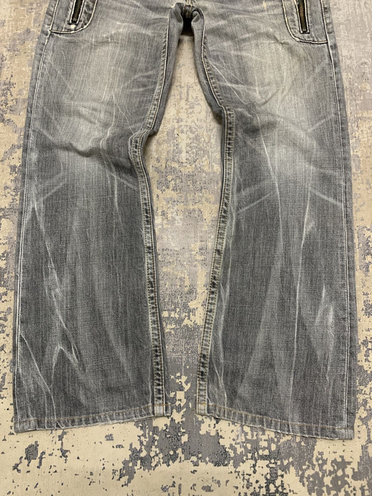 Levi's Levis 507 Flared Jeans Bootcut Clawmark Distressed Jeans Size US 34 / EU 50 - 3 Thumbnail