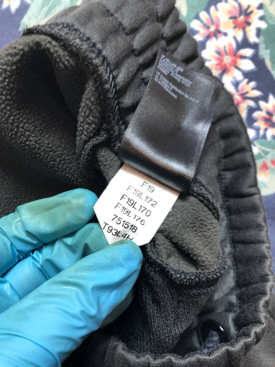 The North Face Vintage The North Face Sportwear Training Sweatpants Size US 28 / EU 44 - 4 Thumbnail