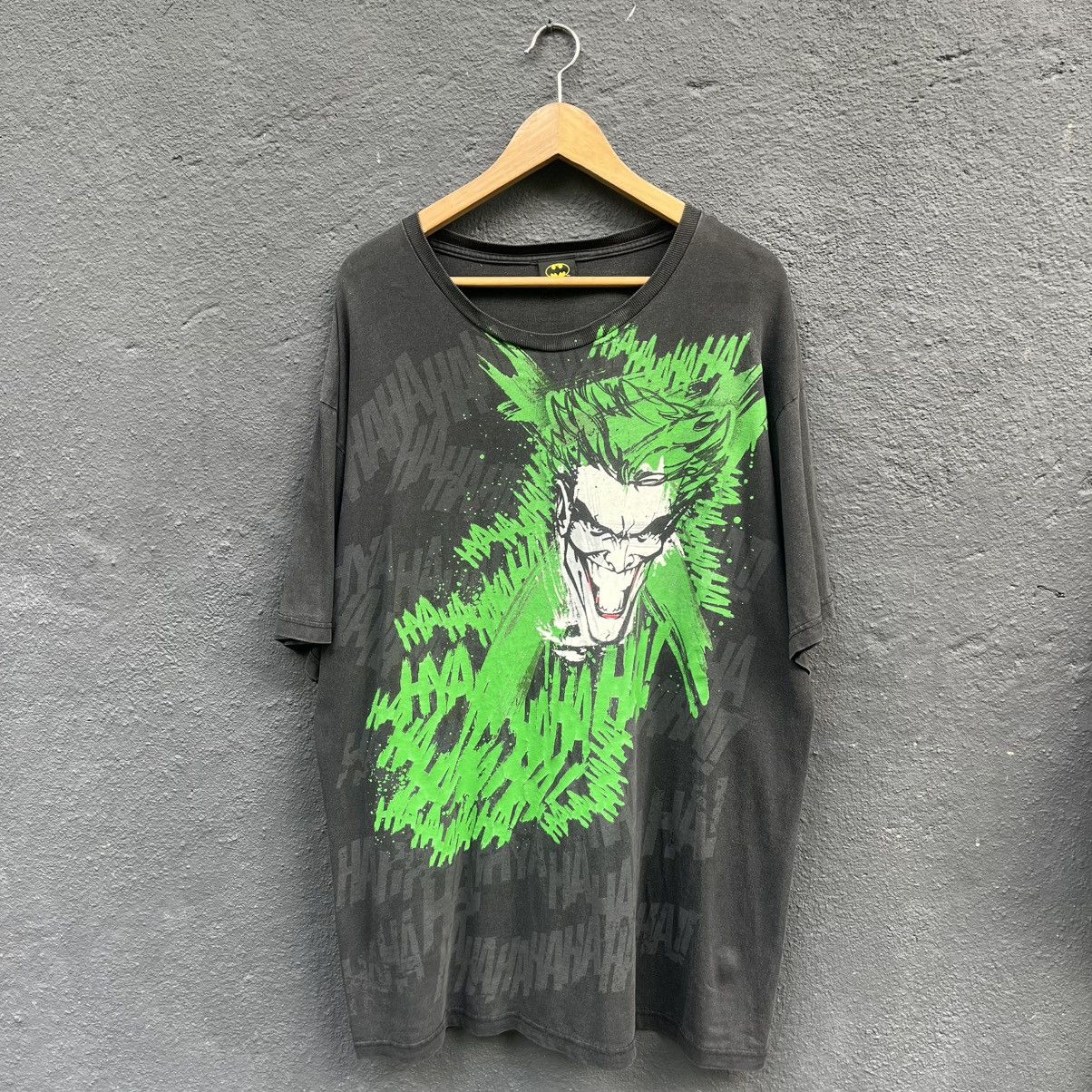 Vintage Thrashed Faded Vintage Batman Joker Movie Tee Size US XXL / EU 58 / 5 - 1 Thumbnail