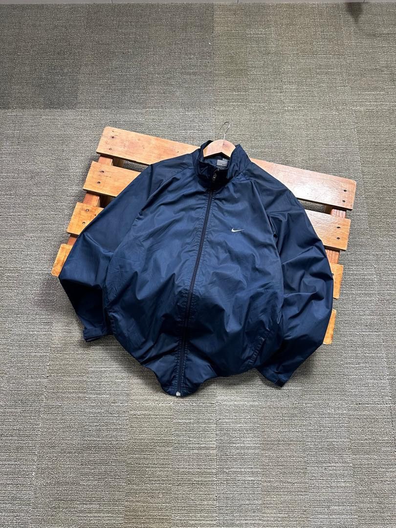 Nike VINTAGE NIKE Y2K SMALL SWOOSH WINDBREAKER Size US XL / EU 56 / 4 - 1 Thumbnail