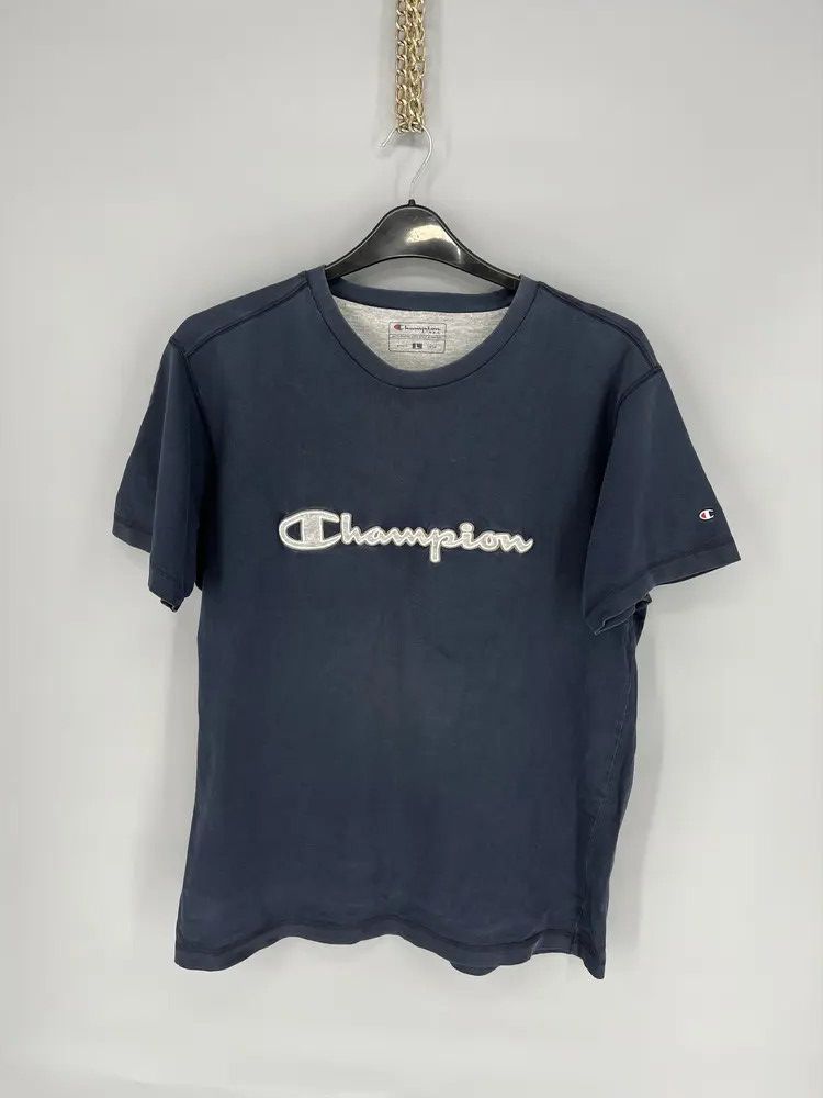 Champion Champion Vintage T-Shirt Y2K Size US L / EU 52-54 / 3 - 1 Thumbnail