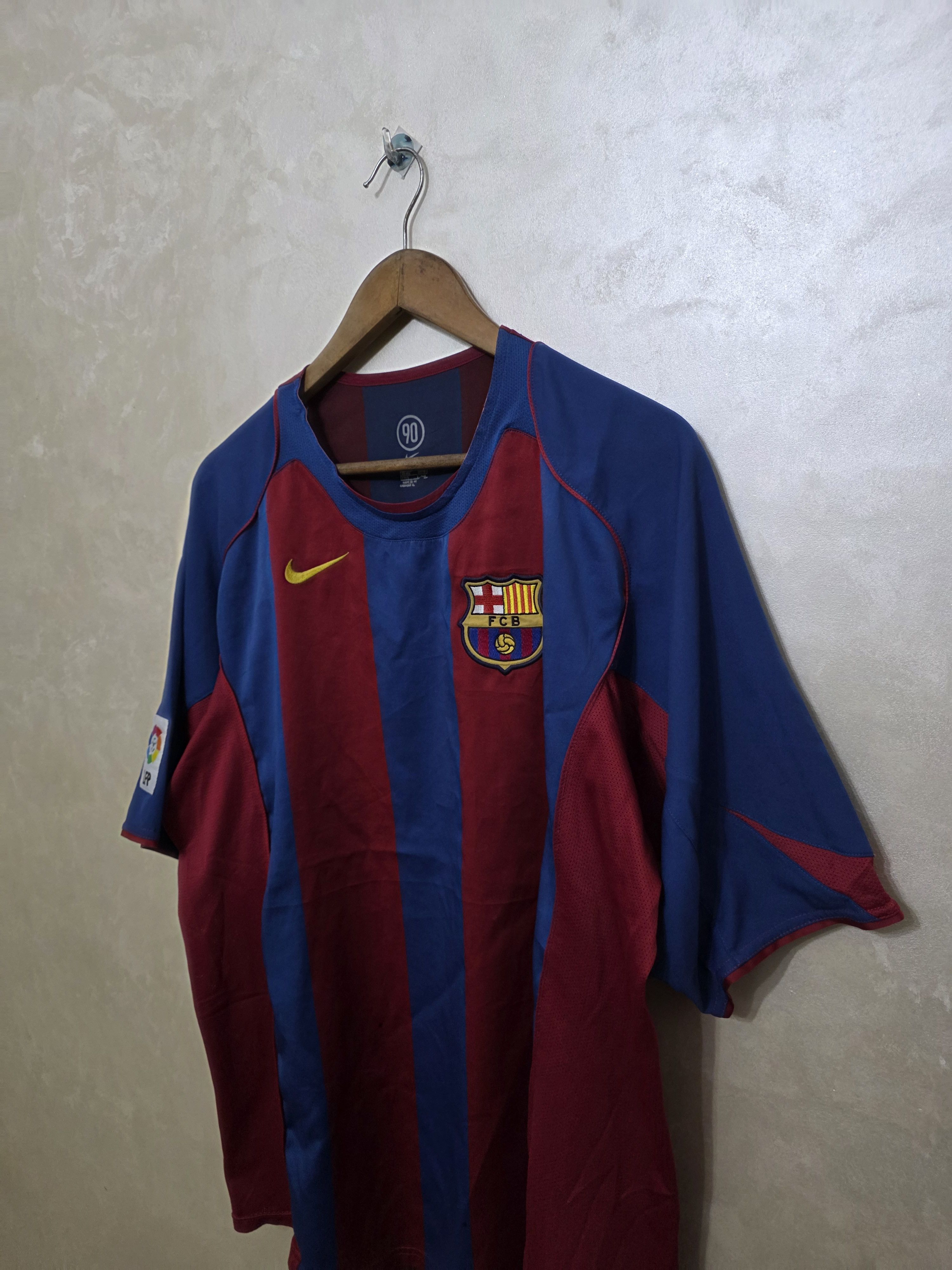 Nike FC Barcelona 2004/05 Home Football Shirt Nike Size XL Size US XL / EU 56 / 4 - 3 Thumbnail