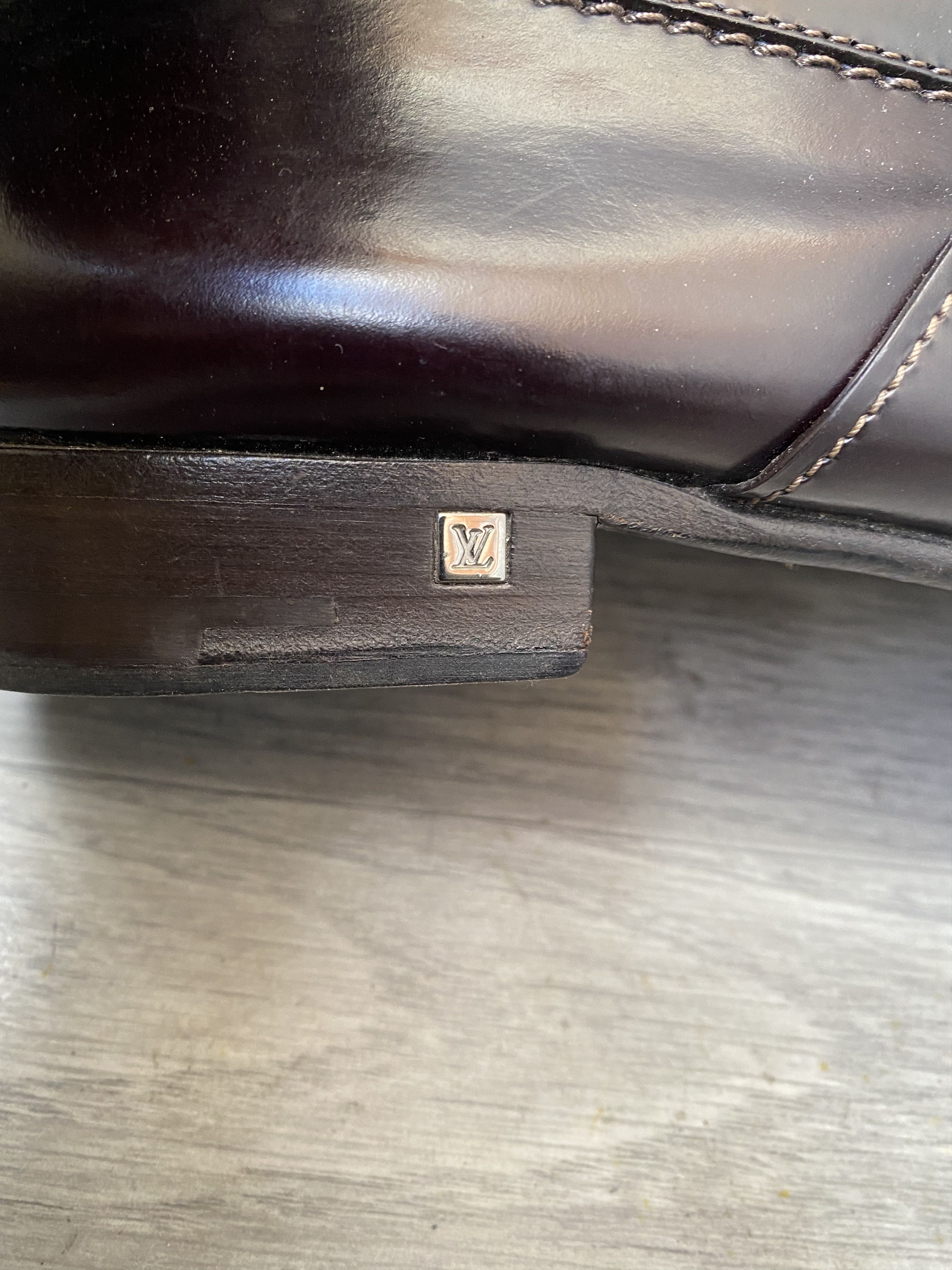 Louis Vuitton Louis Vuitton damier burgundy slip on penny loafer Size US 9.5 / EU 42-43 - 11 Thumbnail