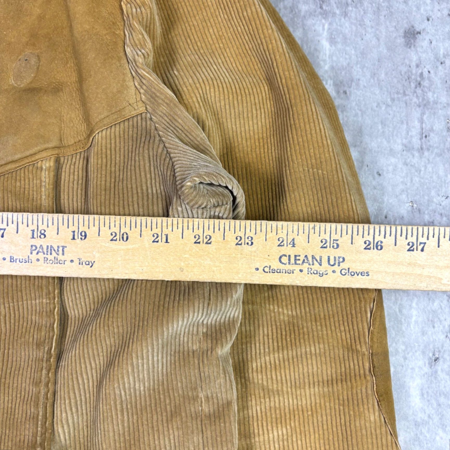 Eddie Bauer VINTAGE Eddie Bauer Corduroy Shooting Jacket Tan Suede Patch Hunting Coat Large Jacket Men Regular L Beige Corduroy Suede Hunting Military Coat Size US L / EU 52-54 / 3 - 3 Thumbnail