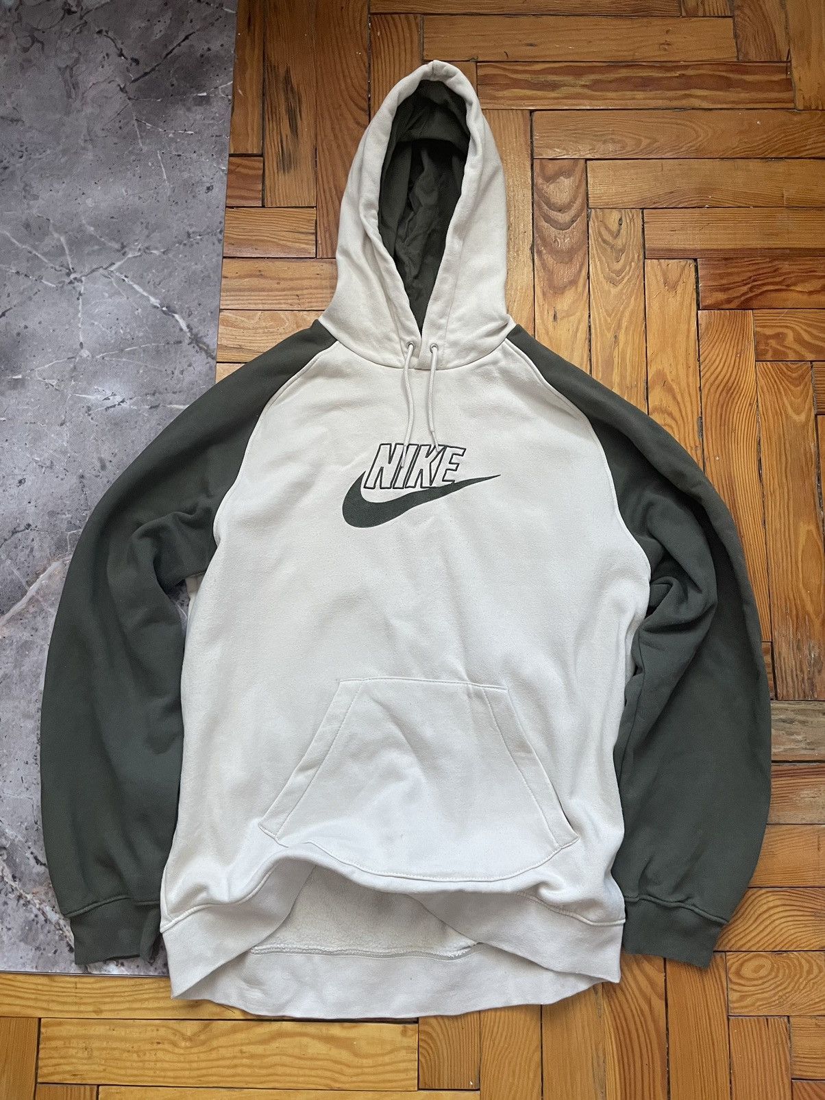 Nike Nike vintage hoodie / Nike Vintage 2000S+ Grailed