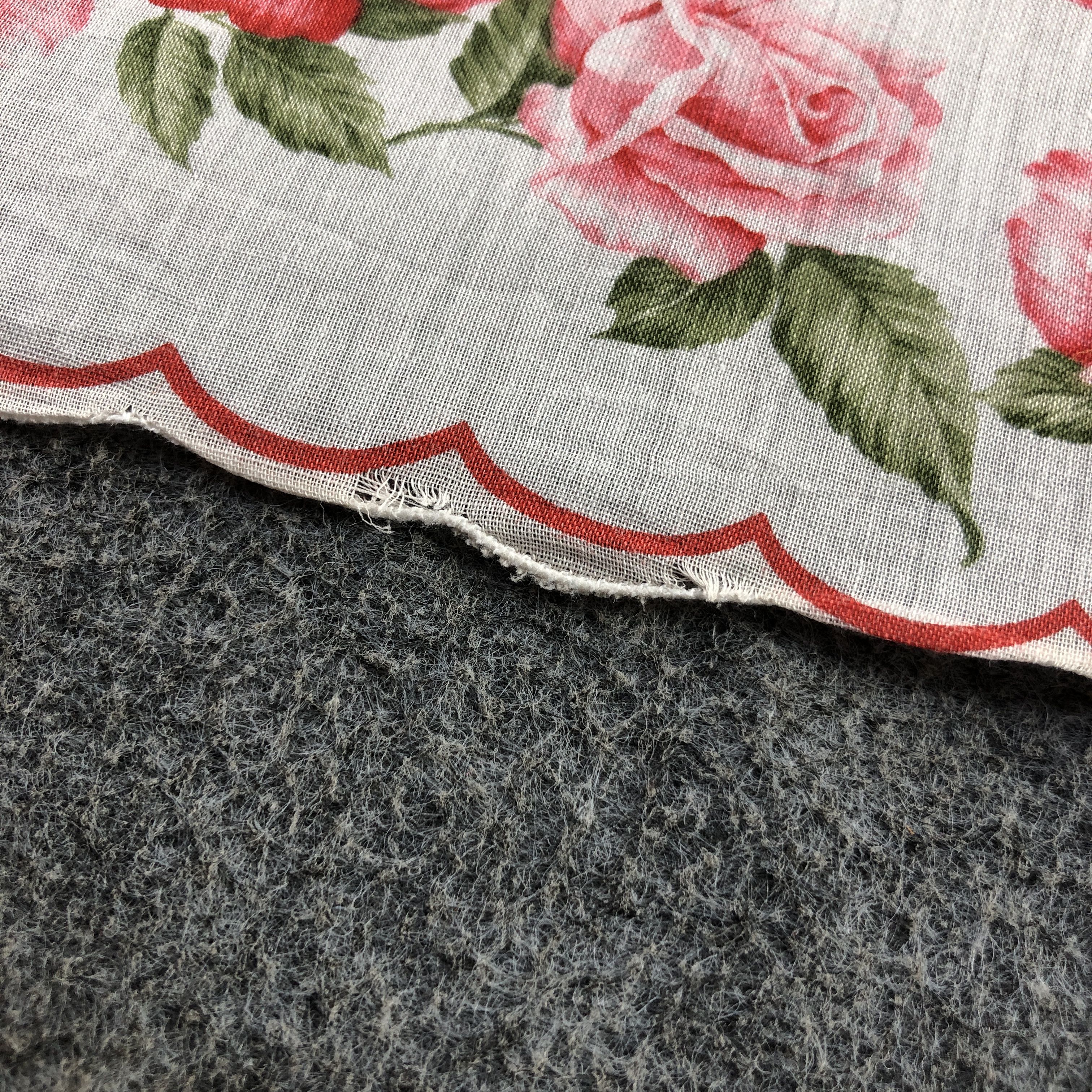 Vintage ValenTINO GarAVANI Handkerchief Neckerchief Bandana H2693 Size ONE SIZE - 5 Thumbnail