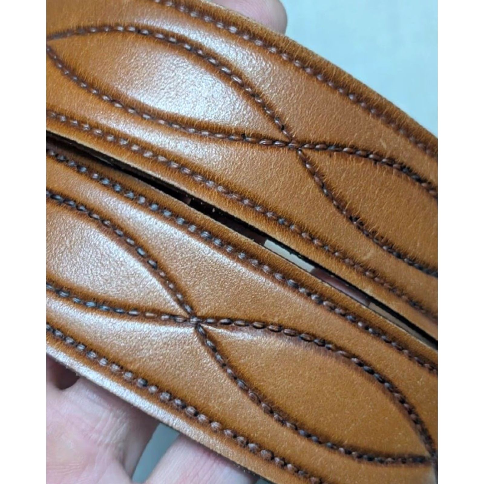 Vintage VINTAGE tooled STICHED western belt 36 brown COWHIDE leather belt Men XS? Size 36 - 2 Thumbnail