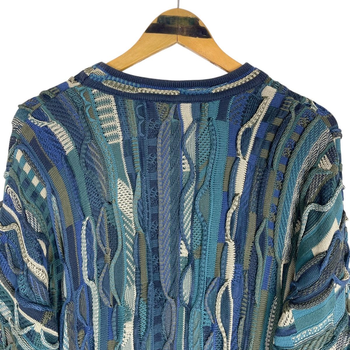 Tundra Canada Vintage Tundra Canada Crewneck Knitted Sweater Size US L / EU 52-54 / 3 - 10 Thumbnail