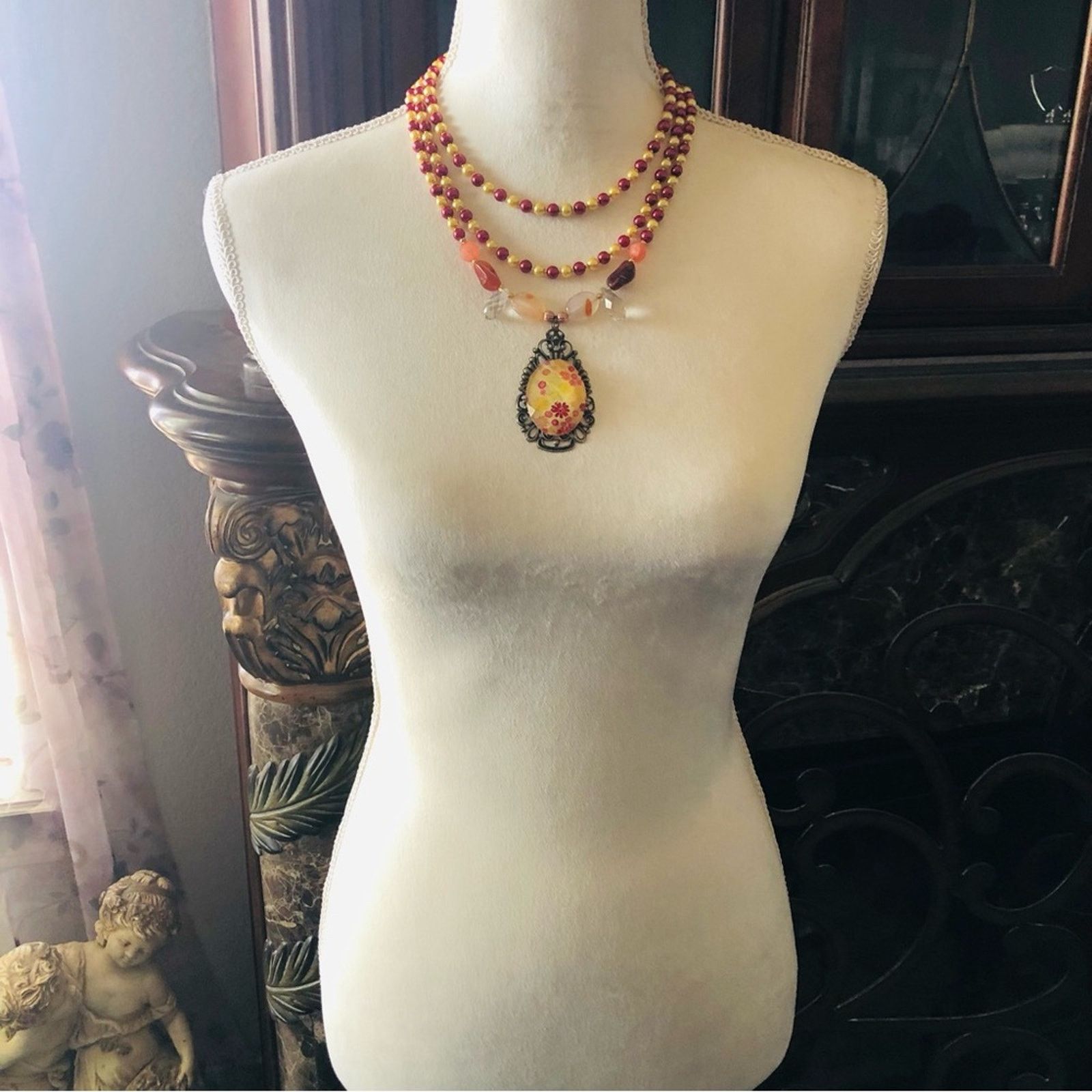 Handmade Handcrafted repurpose stone cameo pendant Pearl necklace Size ONE SIZE - 5 Thumbnail