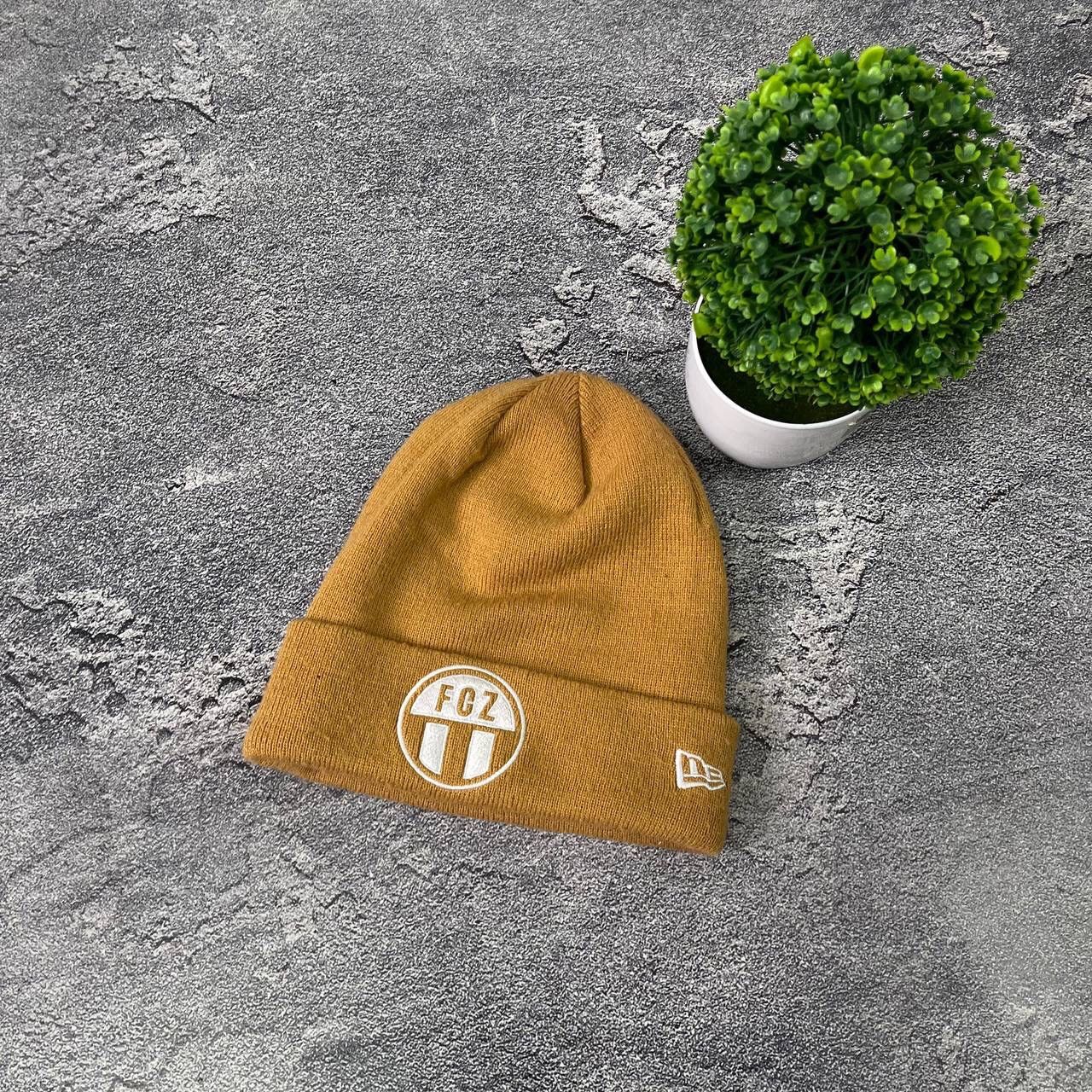 New Era New Era Fc Zurich FCZ Beanie Mini Logo Unisex OneSize Hat Size ONE SIZE - 2 Thumbnail
