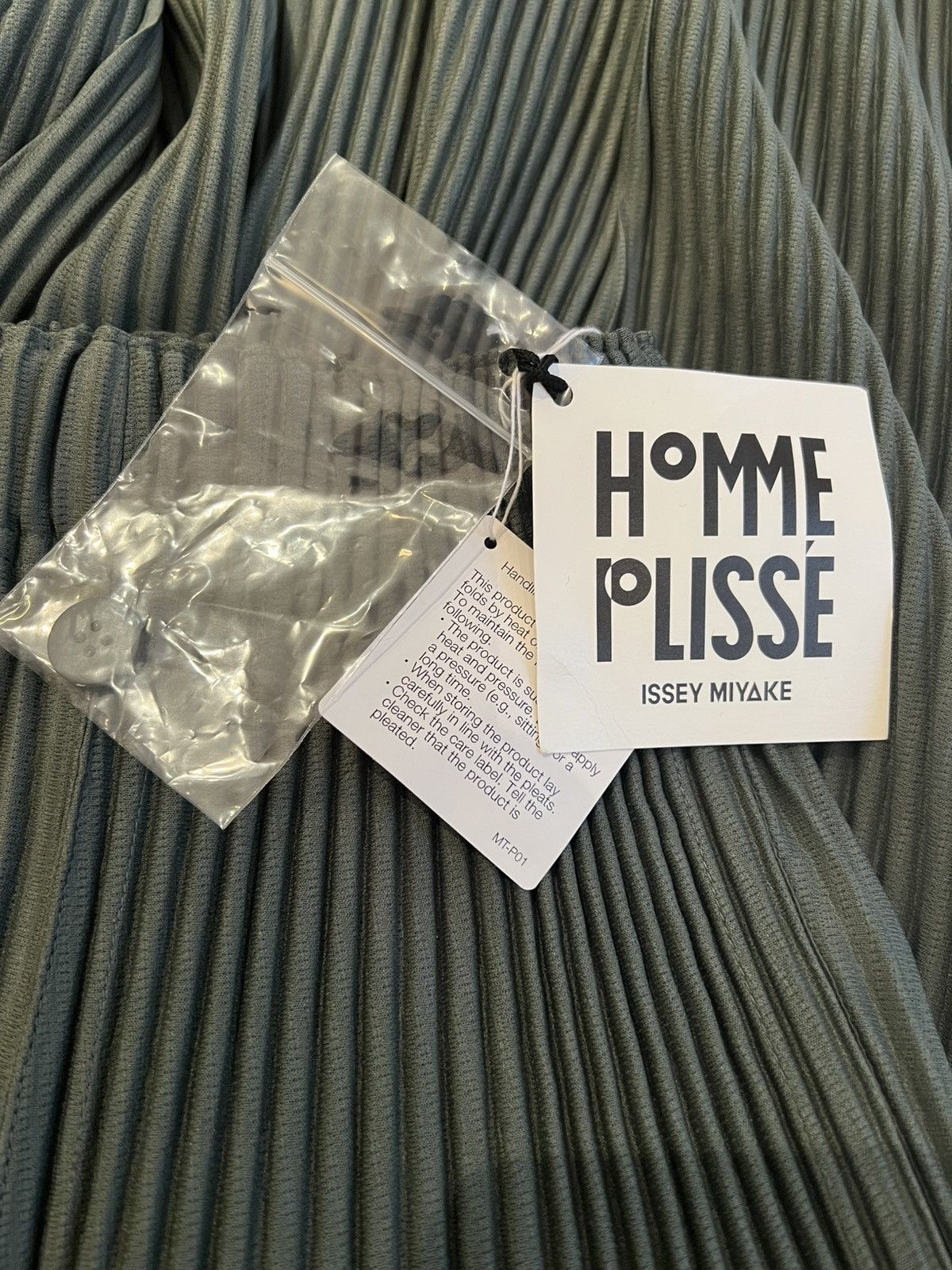 Pleats Please Issey Miyake HOMME PLISSÉ ISSEY MIYAKE Trousers Green Size 2 Medium Size US 32 / EU 48 - 7 Thumbnail
