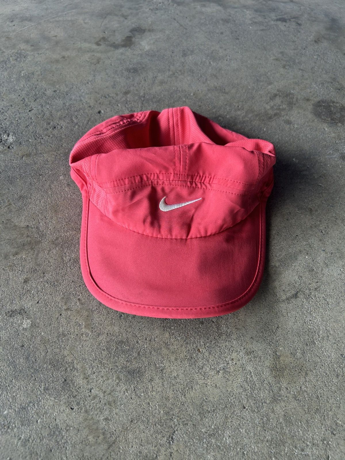 Nike Nike Featherlight 7 panel Size ONE SIZE - 2 Thumbnail
