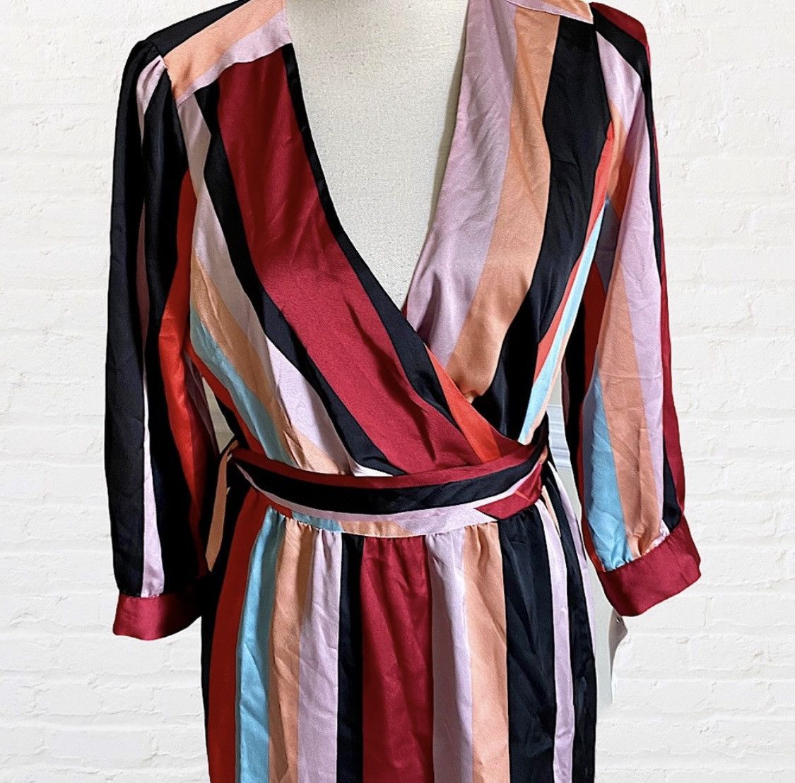 Bar III BAR III 3/4 SLEEVE STRIPED V NECK SHEATH WRAP DRESS Size M / US 6-8 / IT 42-44 - 11 Thumbnail