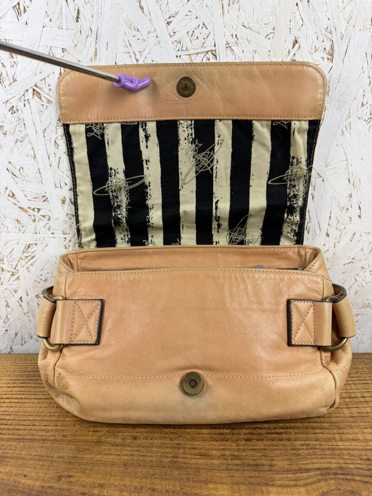 Vivienne Westwood Vivienne Westwood Gold Label Leather Crossbody Shoulder Bag Size ONE SIZE - 9 Thumbnail