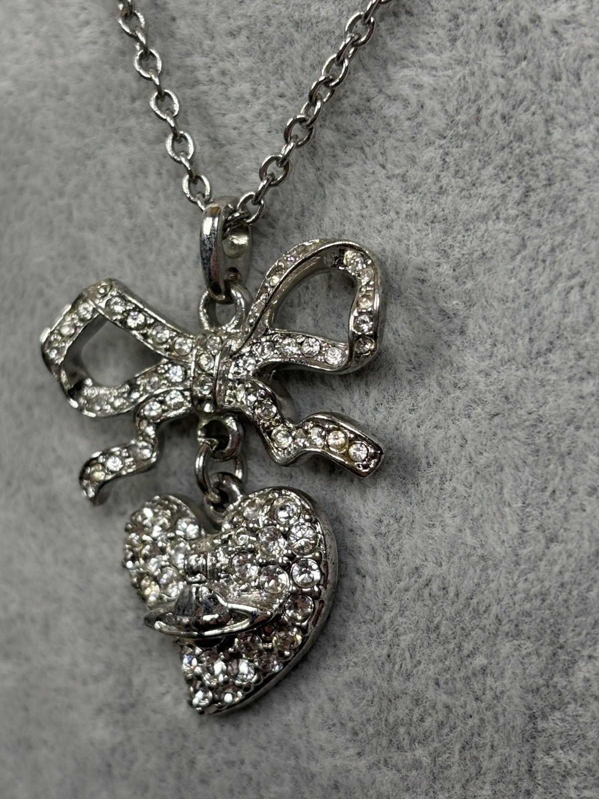 Vivienne Westwood Vivienne Westwood Ribbon Heart Crystals Necklace Silver Size ONE SIZE - 3 Thumbnail