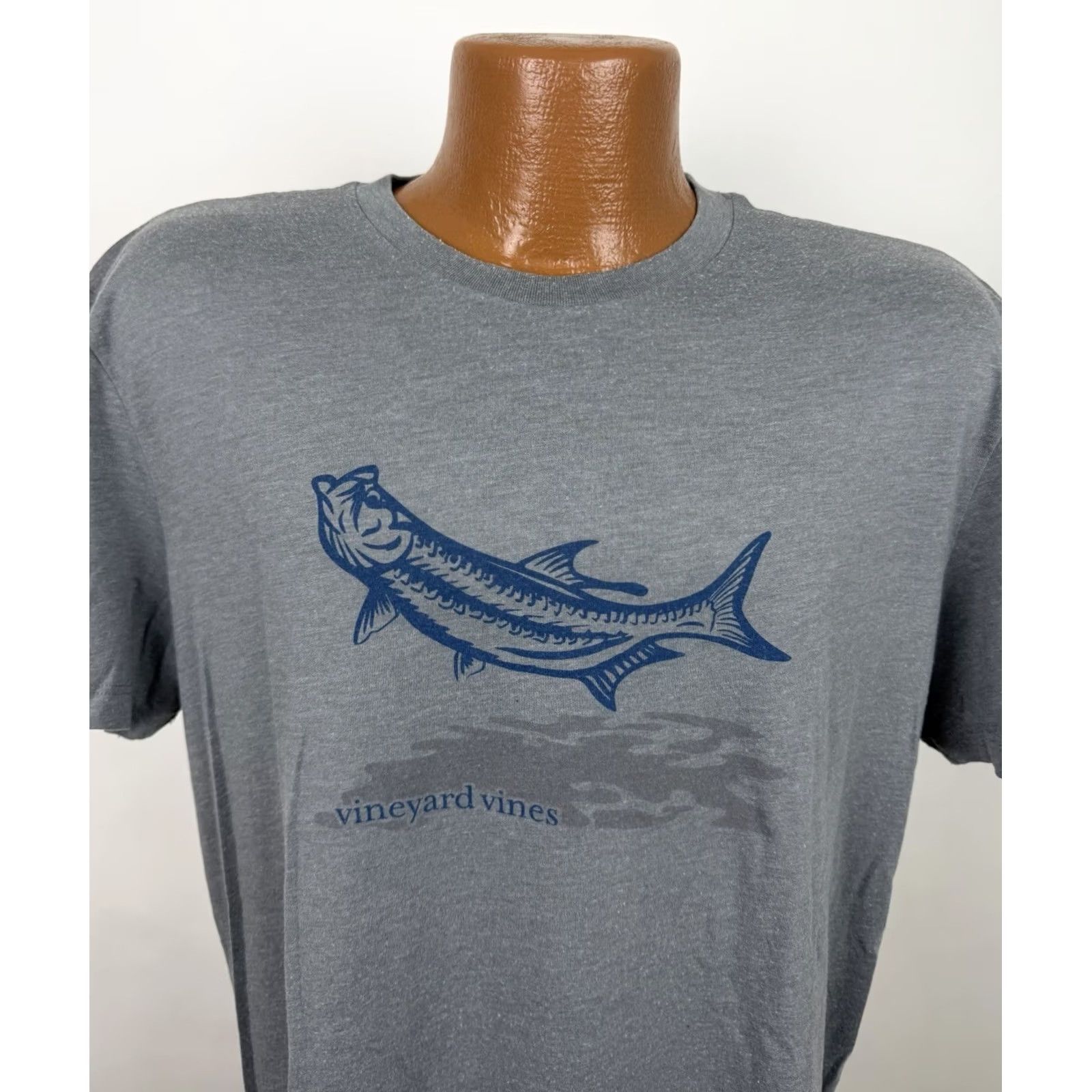 Vineyard Vines Vineyard Vines Shirt Mens Large Heather Gray Island T-shirt Fishing Fish Preppy Size US L / EU 52-54 / 3 - 2 Thumbnail