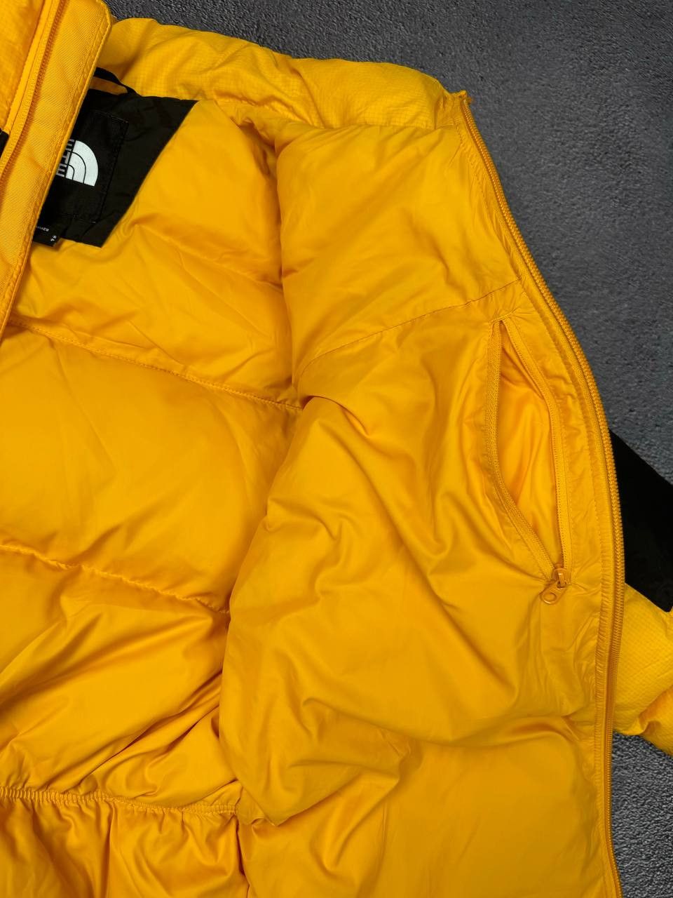 The North Face The North Face Down Jacket Yellow Black Puffer Size S / US 4 / IT 40 - 5 Thumbnail