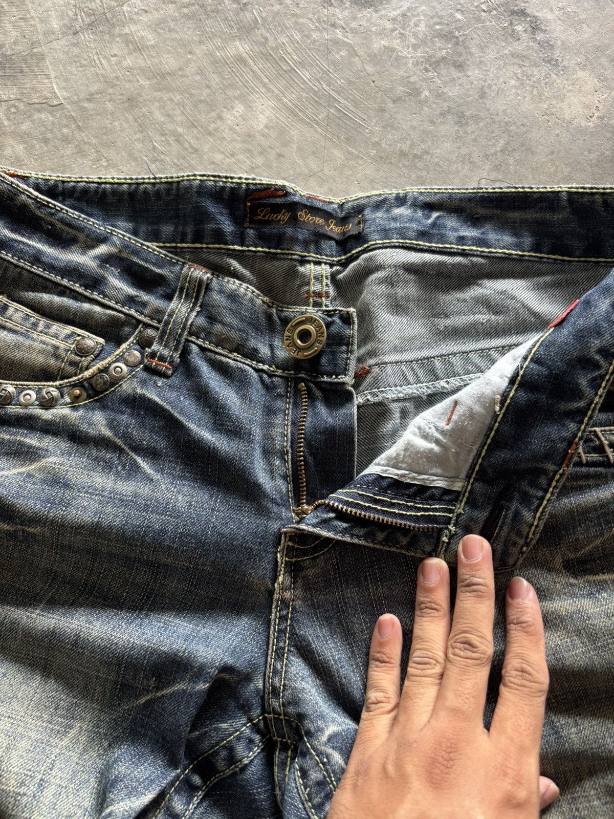 Tornado Mart FLARE LUCKY STORE JEANS JAPANESE DENIM STUDDED RUSTY MUDWASH Size US 31 - 4 Thumbnail