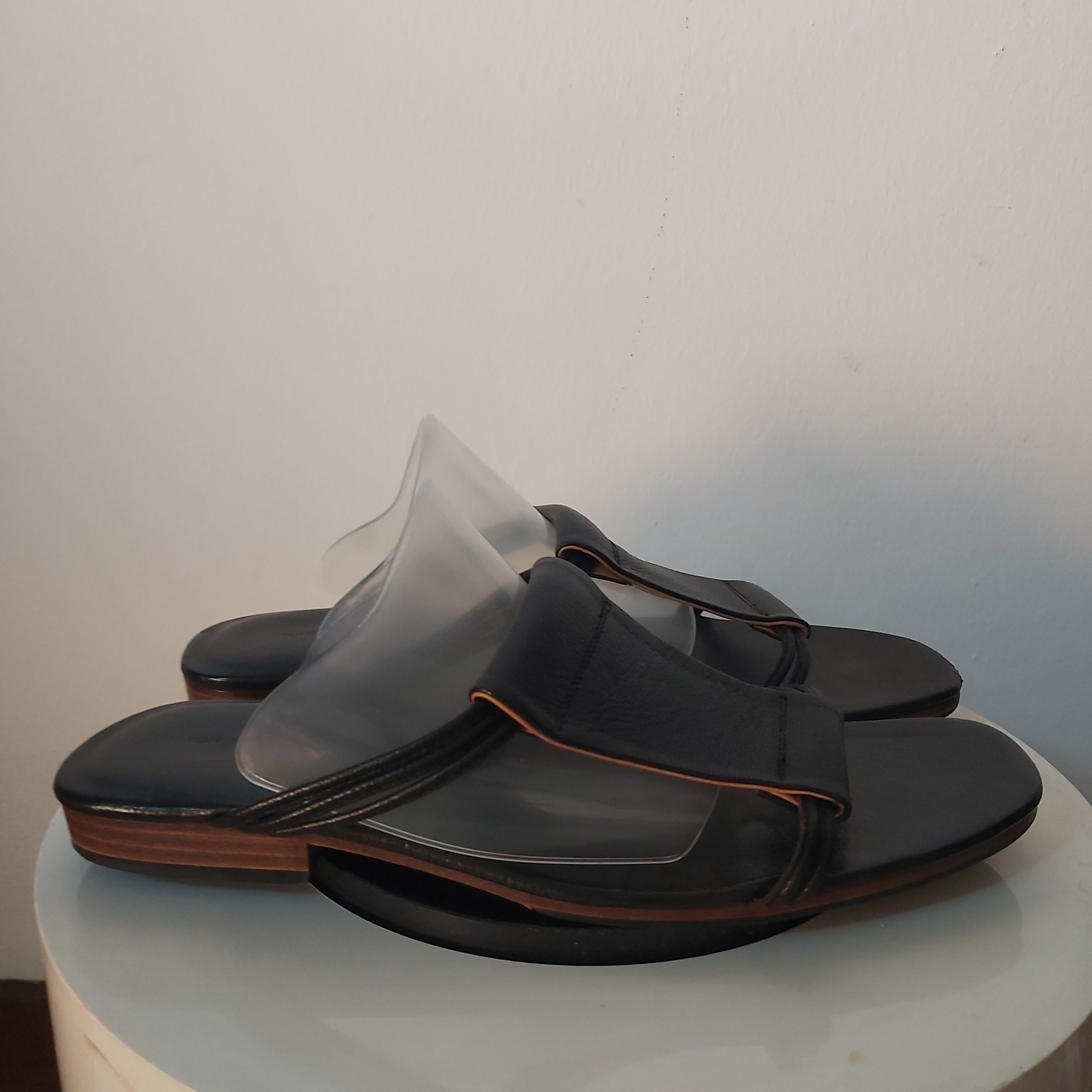 Y's × Yohji Yamamoto Y's Yohji Yamamoto ladies leather sandals black size 9 Size US 9 / IT 39 - 10 Thumbnail