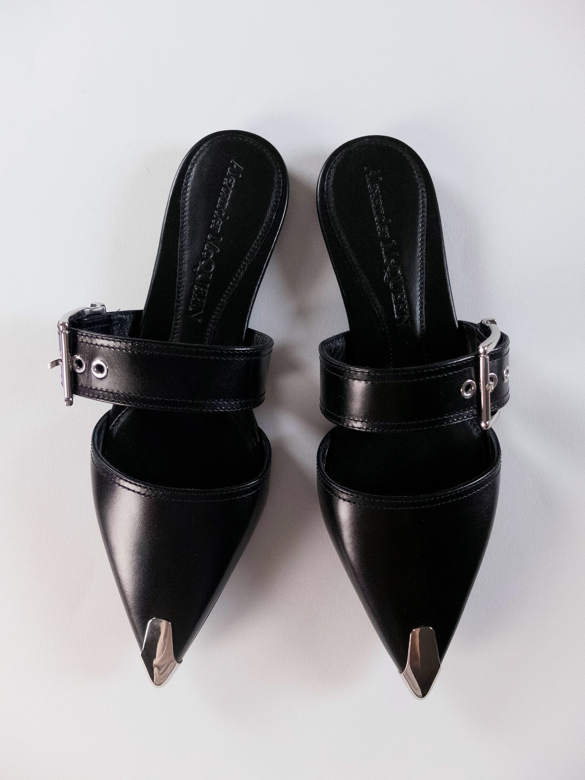 Alexander McQueen ALEXANDER MCQUEEN black leather flat mules 37 q Size US 7 / IT 37 - 3 Thumbnail