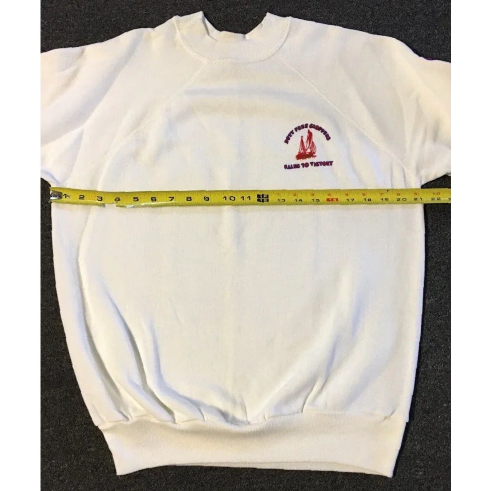 Vintage VINTAGE Plane Hoodie Men S White California Duty Free Shoppers 80s 90s Beach Surf Grunge USA, USA, 70s, 80s, 90s Size US S / EU 44-46 / 1 - 6 Thumbnail