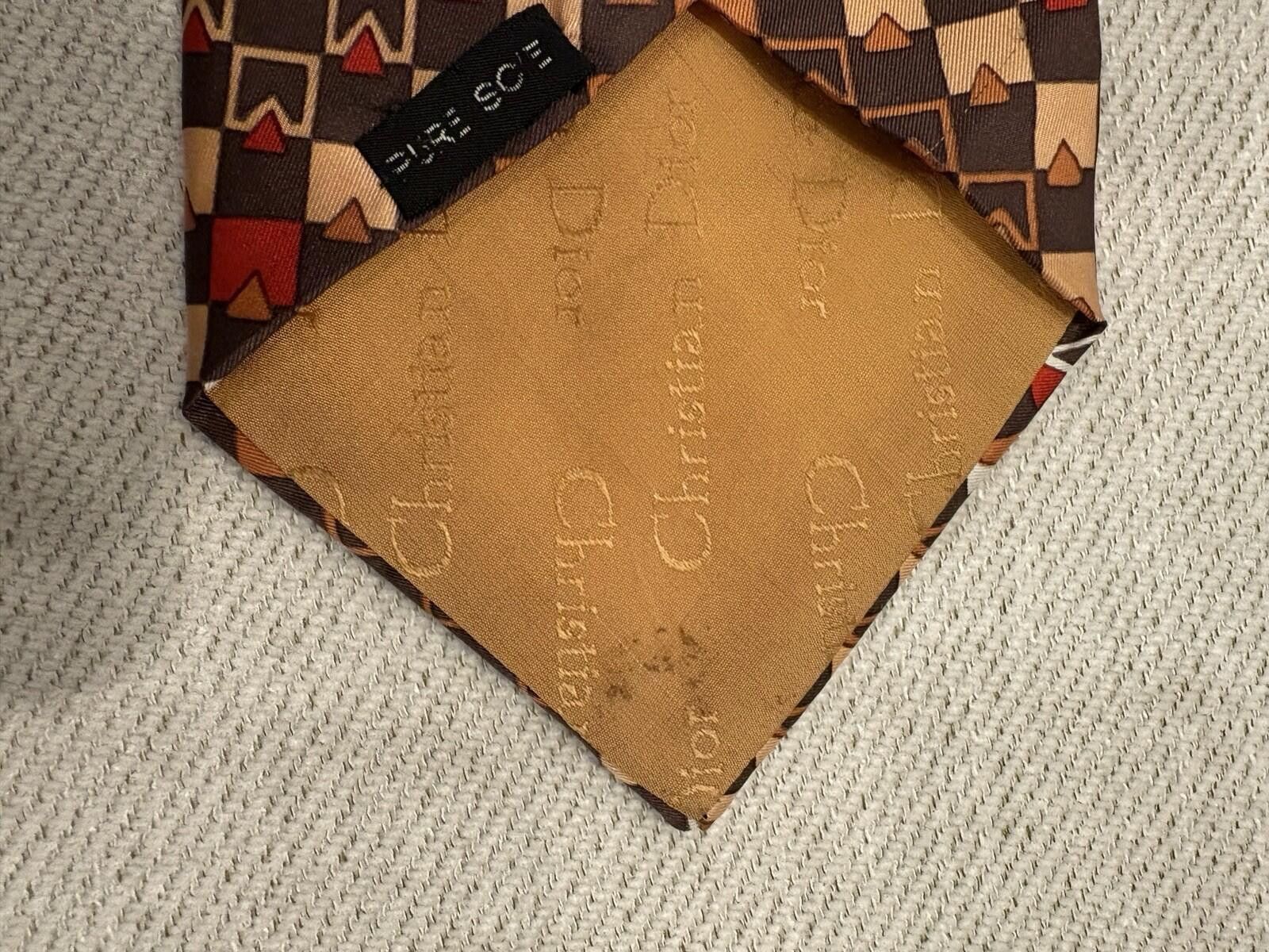 Dior VTG Christian Dior Tie 100% Silk Gorgeous 55” x 4” France Size ONE SIZE - 4 Thumbnail