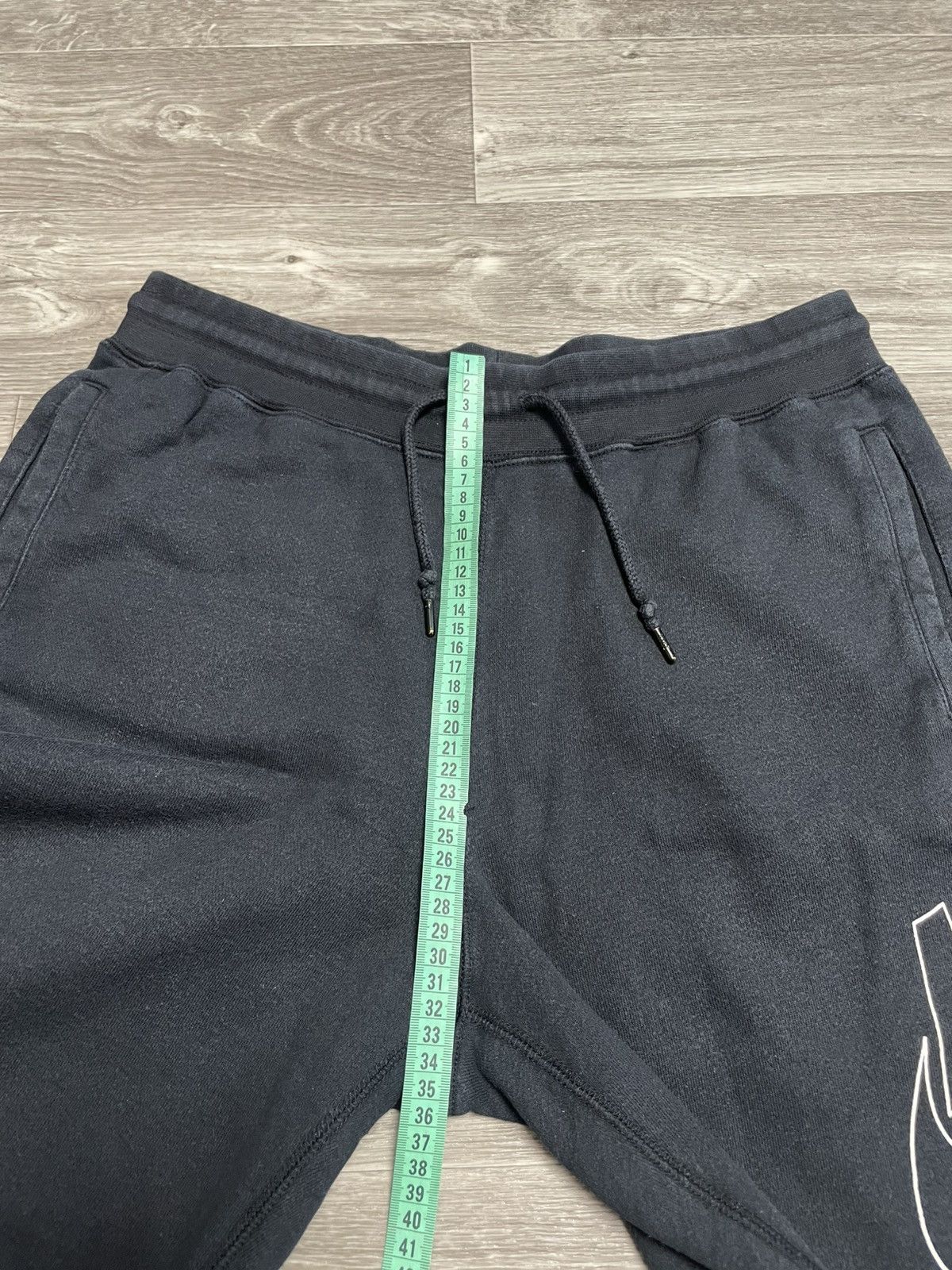 Nike Vintage Nike Black Sweet Shorts Y2K Size US 34 / EU 50 - 15 Thumbnail