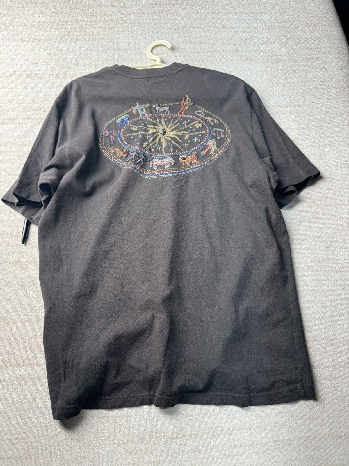 Supreme Zodiac tee Size US M / EU 48-50 / 2 - 1 Thumbnail