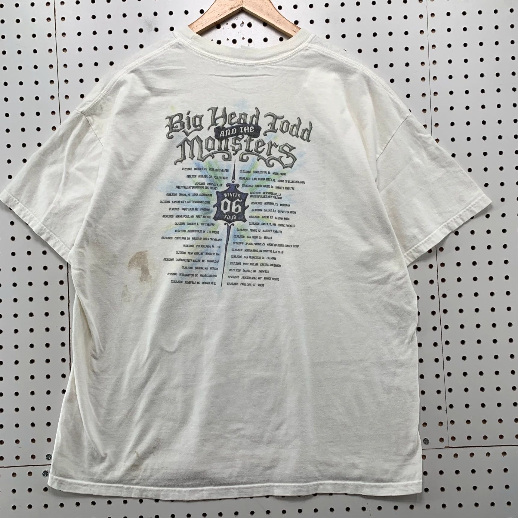 Hanes VINTAGE Nike Shirt Mens Large White 2006 Music Tour Concert Big Head Todd Monster Shirt Size US L / EU 52-54 / 3 - 2 Thumbnail