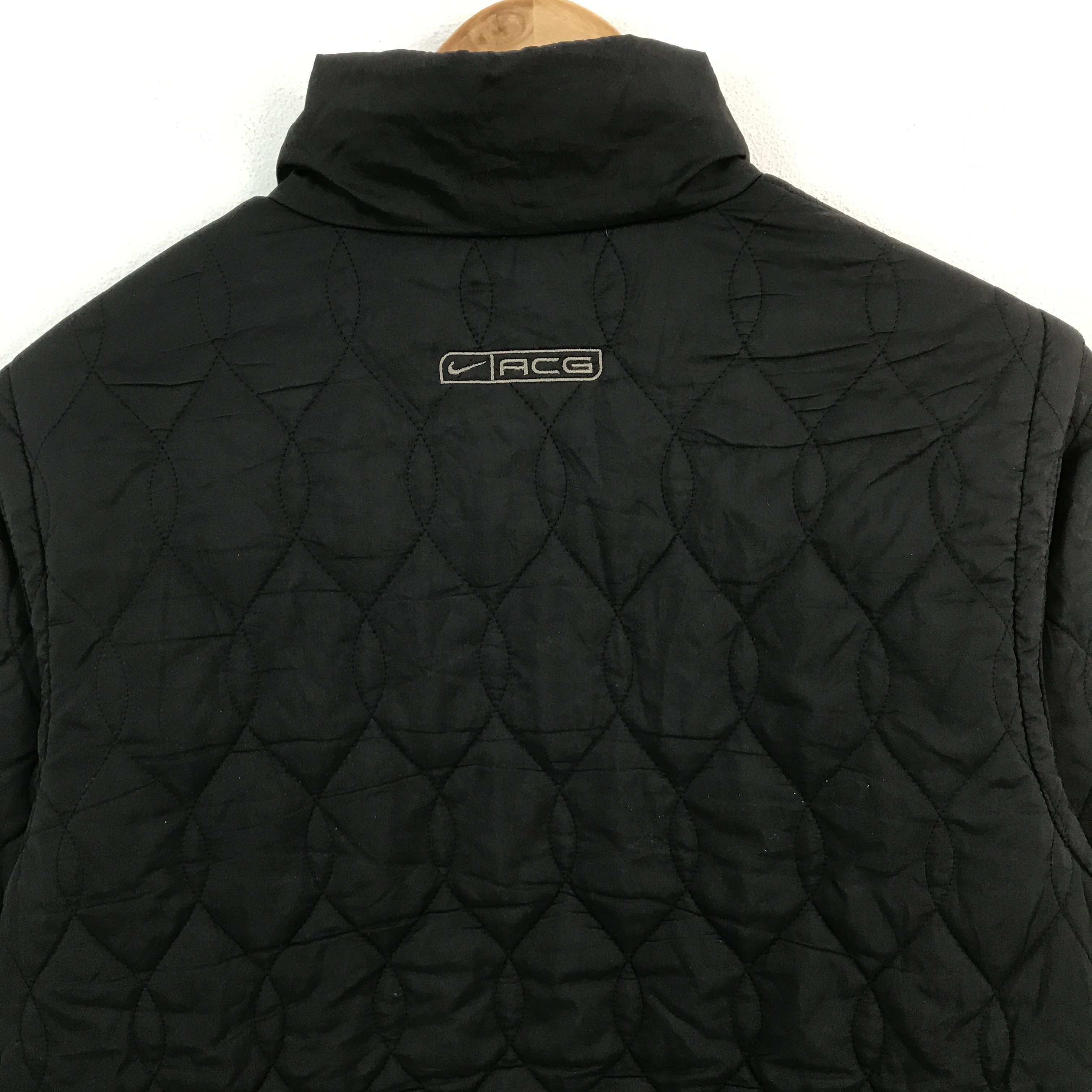 Nike × Nike ACG × Vintage Vintage Nike ACG Quilted Jacket Black Jacket Size US L / EU 52-54 / 3 - 4 Thumbnail