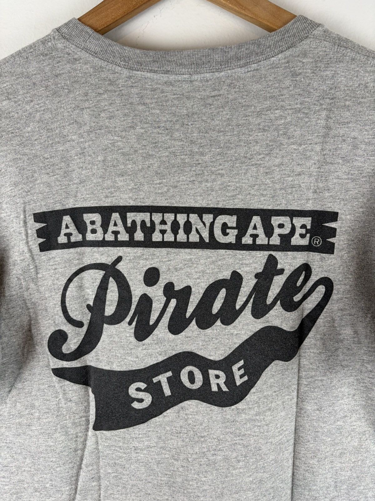 Bape Bape Pirates Logo Print Tee Size US M / EU 48-50 / 2 - 2 Thumbnail