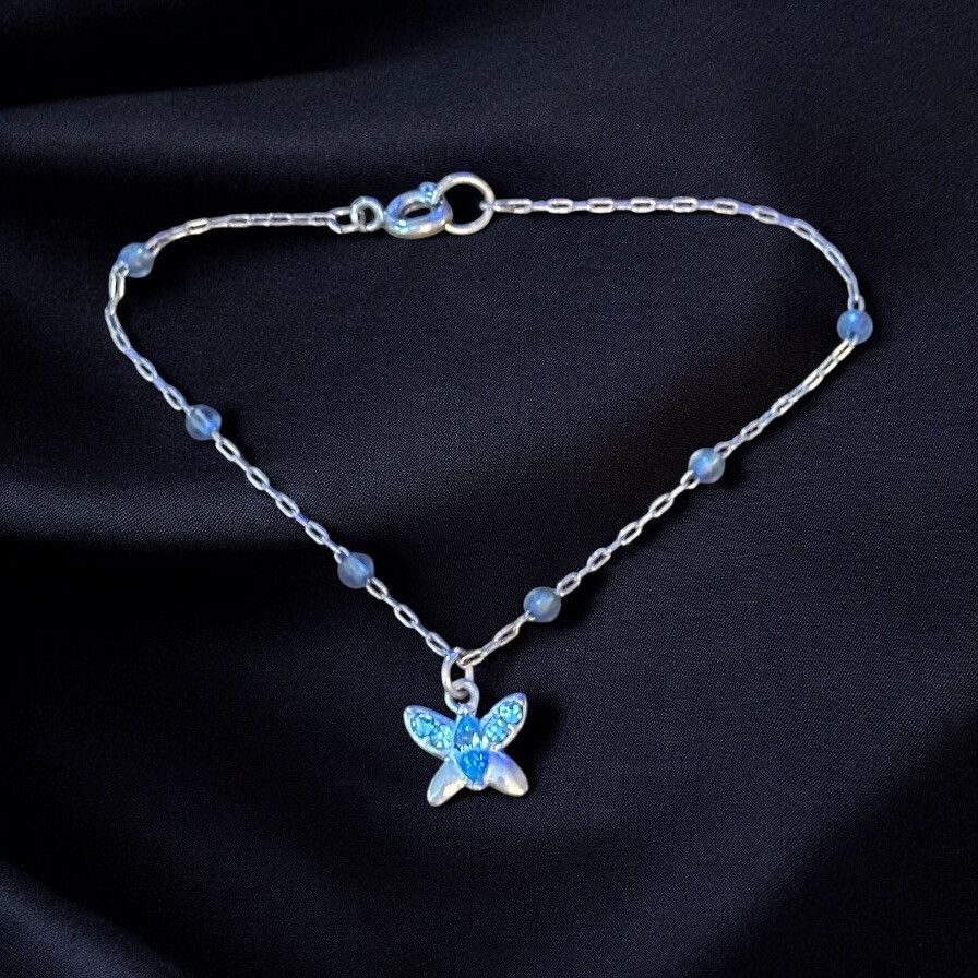Vintage Silver tone butterfly charm chain bracelet Size ONE SIZE - 1 Thumbnail