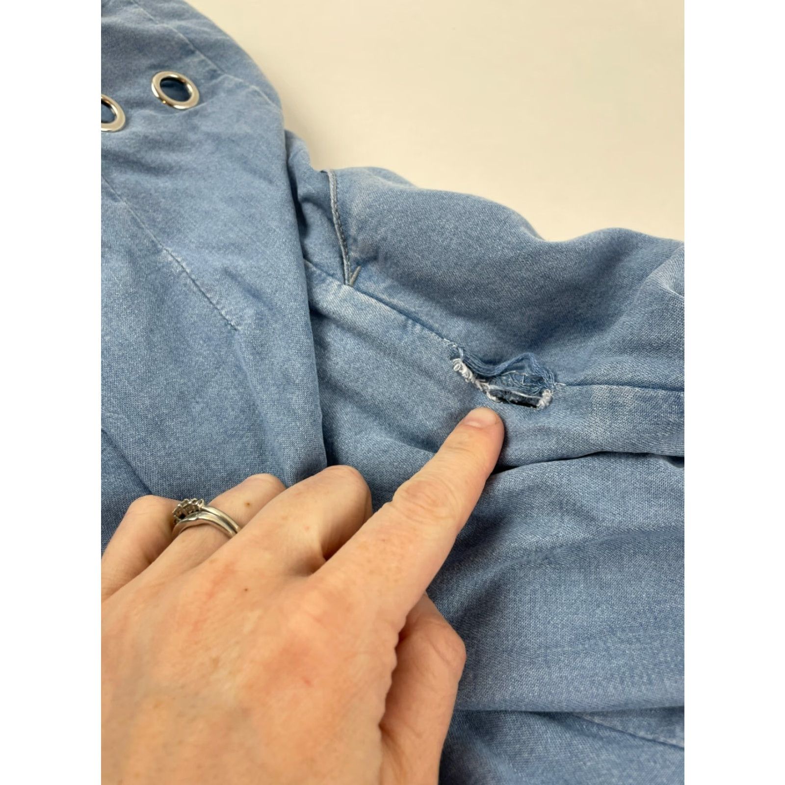 Laundry by Shelli Segal Laundry by Shelli Segal Pants Women's M Indigo Wash Pull On Wide Leg NWT NWD- there’s a hole in side Size 32" / US 10 / IT 46 - 7 Thumbnail