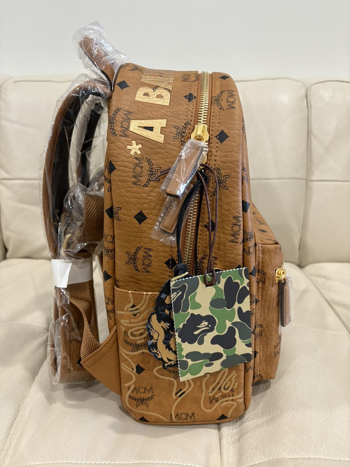 Bape × MCM Bape x MCM lunar year collab Size ONE SIZE - 2 Thumbnail
