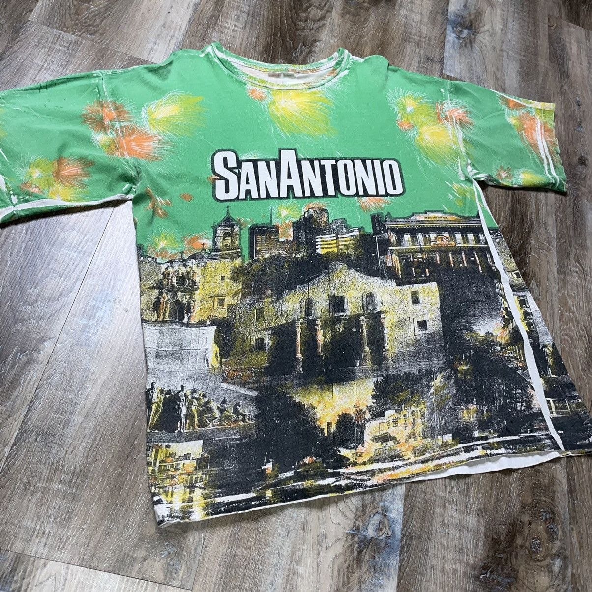 Vintage San Antonio Texas Vintage All Over Print Tee Shirt Men Large Size US L / EU 52-54 / 3 - 3 Thumbnail
