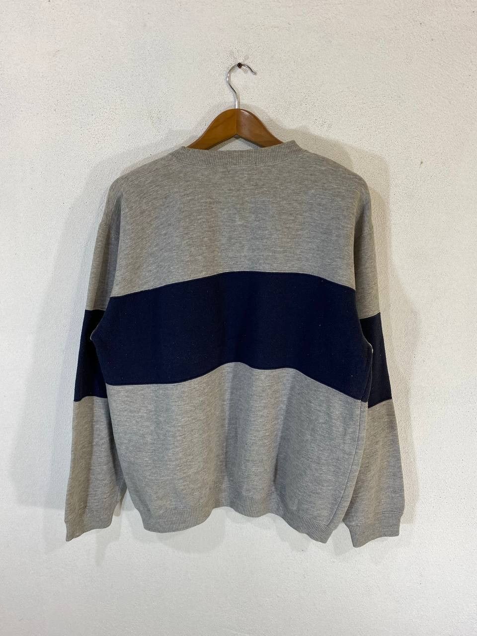Japanese Brand vintage uniqlo japanese brands nice design sweatshirt Size US L / EU 52-54 / 3 - 7 Thumbnail