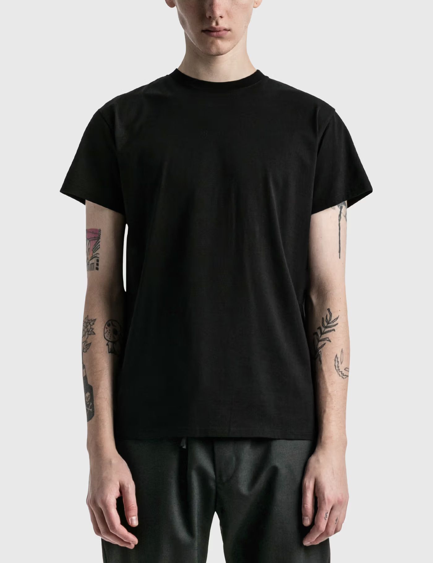 o1w1db10525 T-Shirt in Black