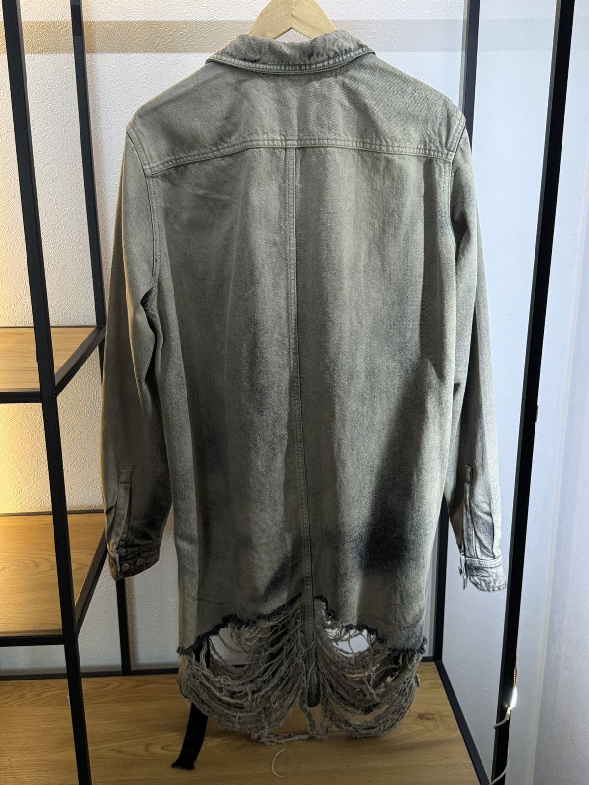 Rick Owens Rick Owens fw23 Luxor mainline runway distressed outershirt Size US L / EU 52-54 / 3 - 2 Thumbnail