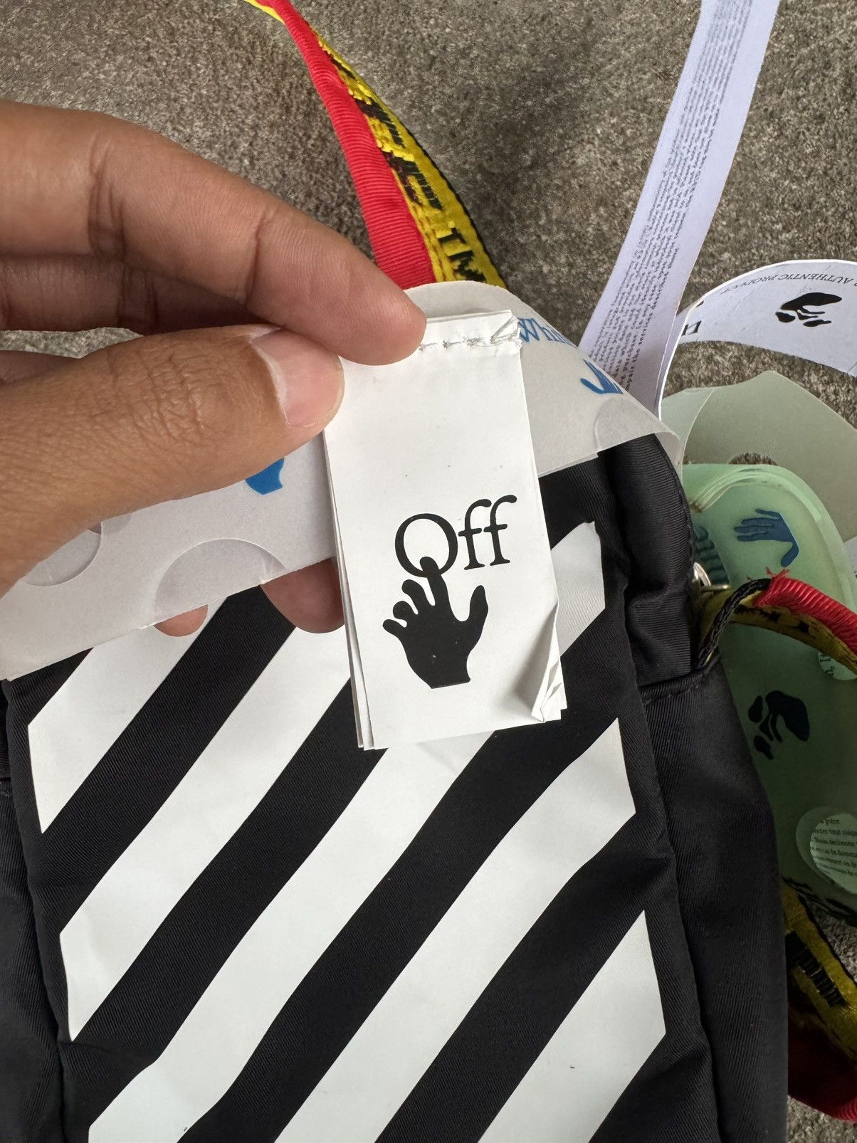 Off-White OFF WHITE BINDER NYLON CROSSBODY SLING BAG Size ONE SIZE - 14 Thumbnail