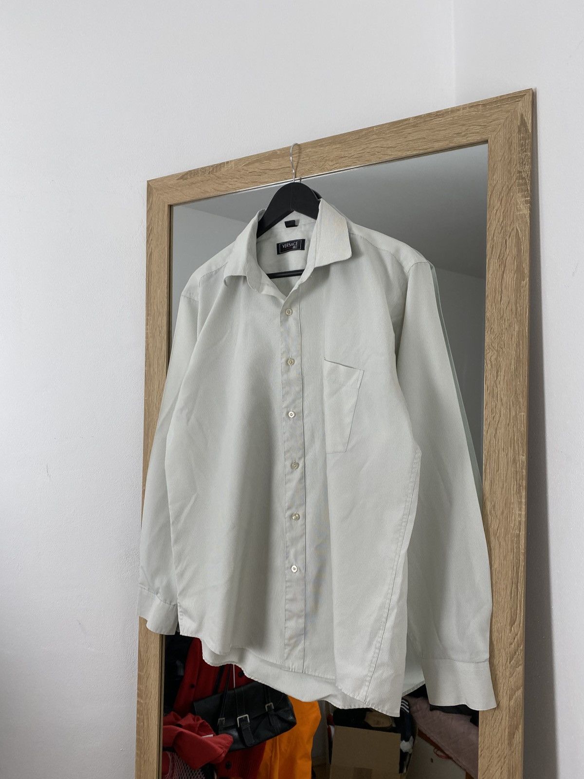 Designer × Versace × Vintage Beige Versace Classic V2 shirt Size US M / EU 48-50 / 2 - 2 Thumbnail