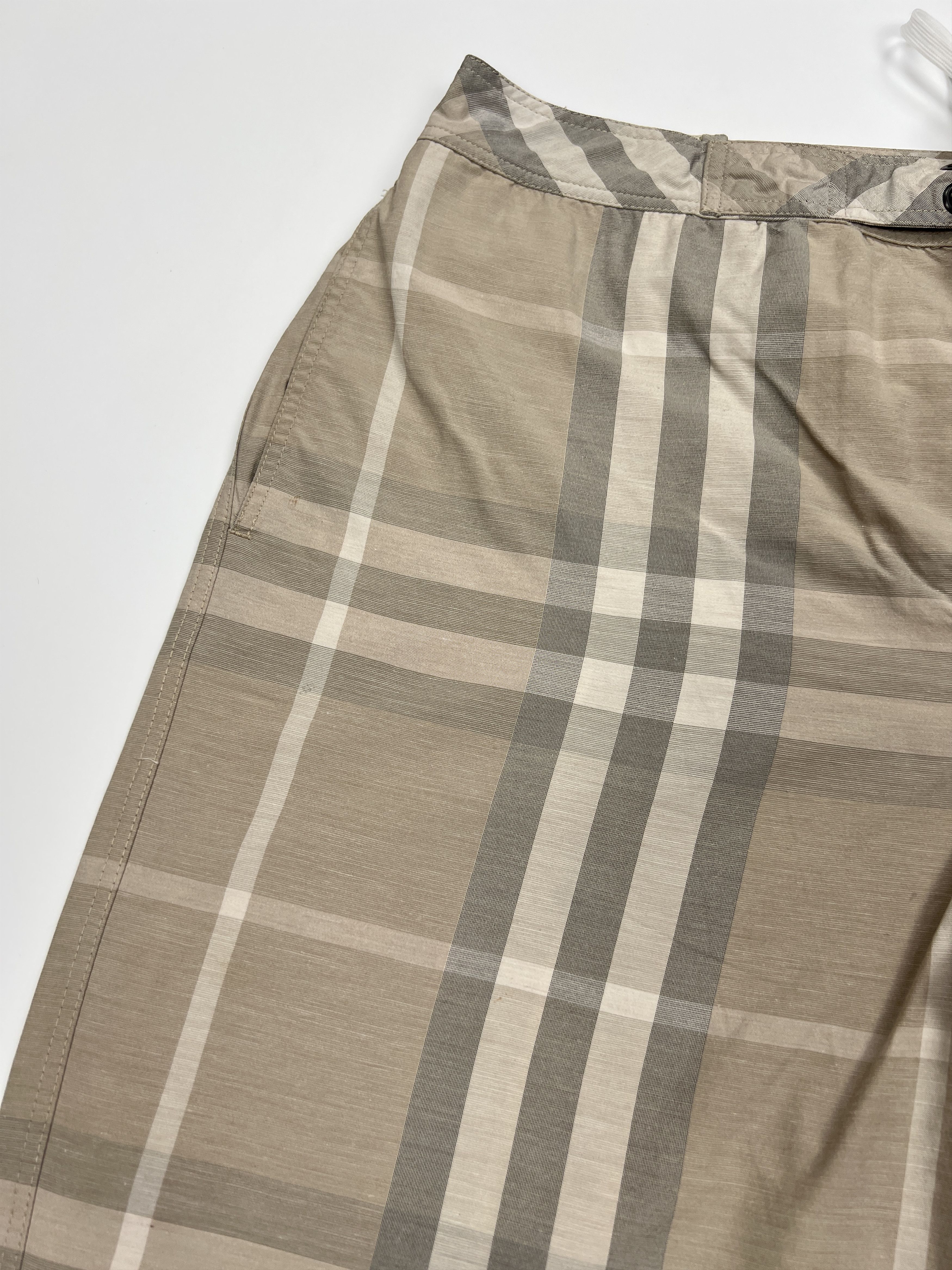 Burberry Vintage Burberry Nova Check Plaid Shorts Size US 30 / EU 46 - 6 Thumbnail