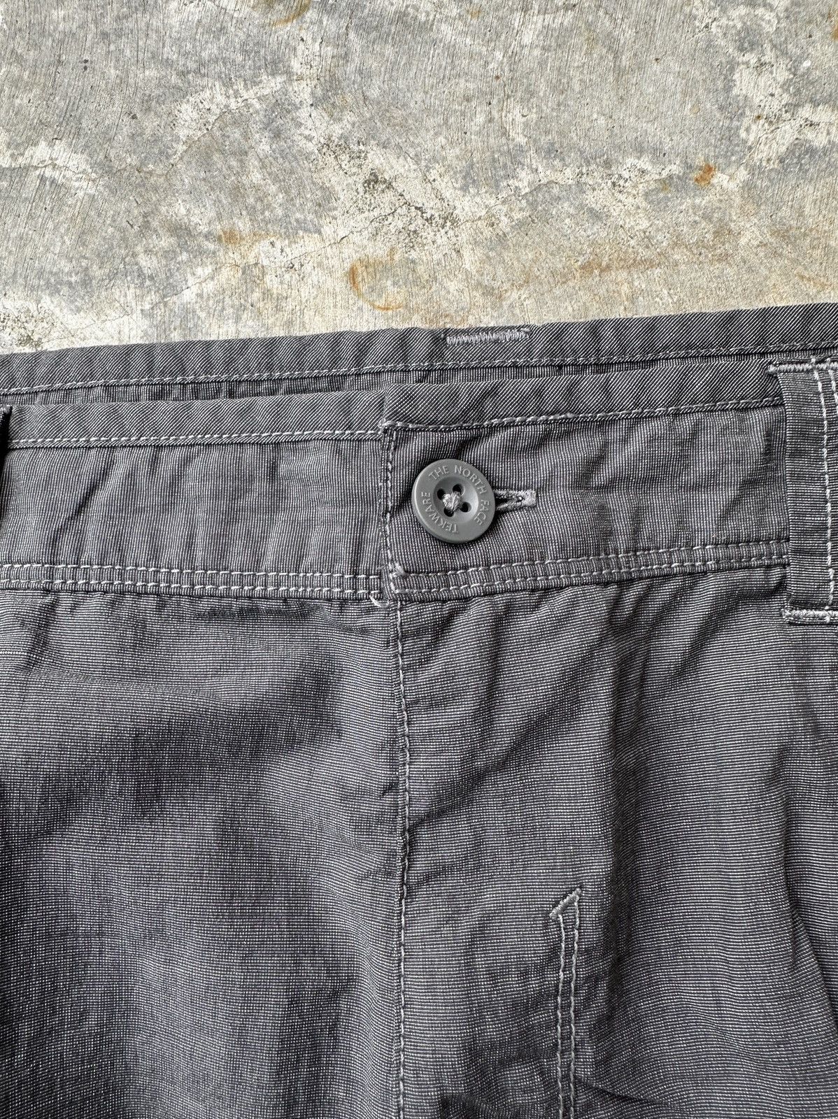 The North Face Charcoal TNF Convertible Outdoor Cargo Gorp pant Size US 36 / EU 52 - 4 Thumbnail