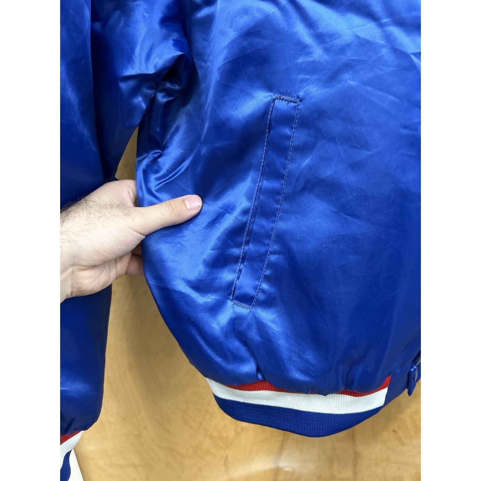 VTG 80s Chicago Cubs XL Swingster Satin Bomber Jacket USA